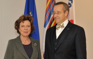 Euroopa Komisjoni digitaalarengu voliniku Neelie Kroes'i ja president Ilvese kohtumine