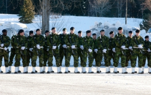 President Toomas Hendrik Ilves, prints Carl Philip ja kaitseminister Sten Tolgfors külastasid Euroopa Liidu Põhjala lahingugruppi