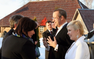 President Ilves and Evelin Ilves hosted President Bronislaw Komorowski and Anna Komorowska at their farm at Ärma