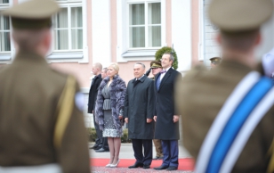 Vastuvõtutseremoonia. Evelin Ilves, Kasahstani riigipea Nursultan Nazarbajev ja president Toomas Hendrik Ilves