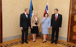 President Toomas Hendrik Ilves, Evelin Ilves, Sloveenia presidendi abikaasa Barbara Miklič Türk ja Sloveenia president Danilo Türk