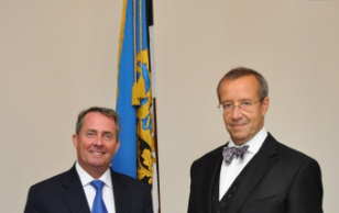 The British Secretary of State for Defence, Liam Fox and President Toomas Hendrik Ilves