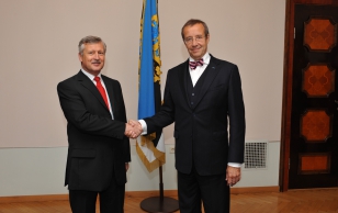 Saksamaa Liitvabariigi suursaadik Christian Matthias Schlaga ja president Toomas Hendrik Ilves