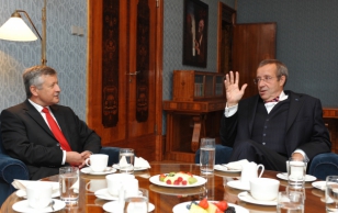 Saksamaa Liitvabariigi suursaadik Christian Matthias Schlaga ja president Toomas Hendrik Ilves