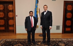 Sri Lanka suursaadik Oshadhi Jagath Kumara Alahapperuma ja president Toomas Hendrik Ilves