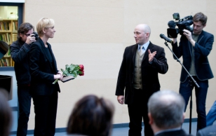 Enn Soosaare eetilise esseistika auhinna esimeseks laureaadi kuulutas välja žürii esimees Iivi Anna Masso