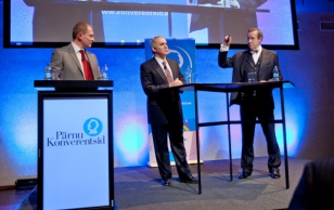 President Toomas Hendrik Ilves ja Garry Kasparov arutlesid Pärnu Finantskonverentsil innovatsiooni teemadel