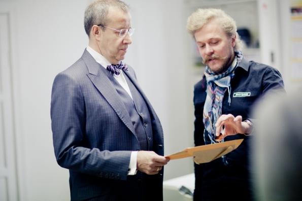 President Toomas Hendrik Ilves ja fototarvikuid tootva LCDVF OÜ juht ja asutaja Tõnis Liivamägi