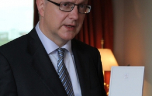 Euroopa Komisjoni asepresident, Eesti euroalaga liitumisele kaasaaitaja Olli Rehn
