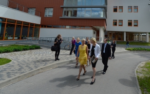 Evelin Ilves külastas Läti Ülikooli kliinilist lastehaiglat