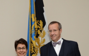 Colombia Vabariigi suursaadik Victoria González-Ariza ja president Toomas Hendrik Ilves