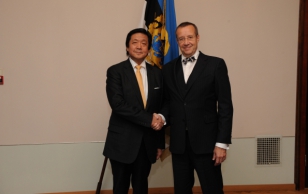 Jaapani suursaadik Tetsuro Kai ja president Toomas Hendrik Ilves