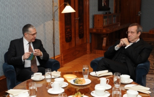 Bulgaaria Vabariigi suursaadik Lyubomir Todorov ja president Toomas Hendrik Ilves