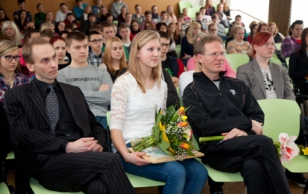 Noore sportlase preemia pälvinud kergejõustiklane Reena Koll ja tema isa, treener Hanno Koll