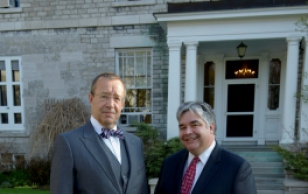 President Toomas Hendrik Ilves ja Kanada parlamendi liige Peter Van Loan