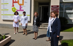 Evelin Ilves külastas Vilniuse Lastehaigla onko-hematoloogia osakonda