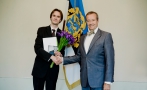 Noore kultuuritegelase preemia laureaat, pianist Mihkel Poll ja president Toomas Hendrik Ilves