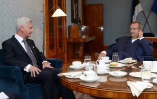 Šveitsi Konföderatsiooni suursaadik Markus Niklaus Paul Dutly ja president Toomas Hendrik Ilves