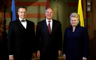 President Toomas Hendrik Ilves, Läti president Andris Bērziņš ja Leedu president Dalia Grybauskaitė