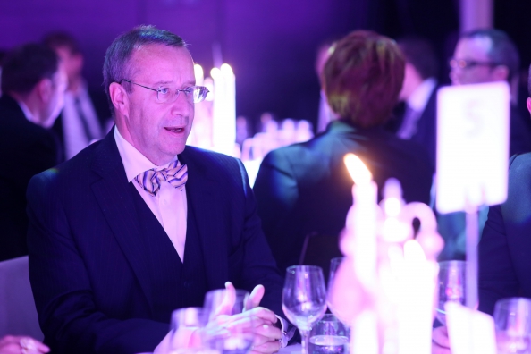 President Toomas Hendrik Ilves kuulutas 2013. aasta Eesti ettevõtjaiks meelelahutusärimehed Peeter ja Priit Rebase BDG Holdings OÜst.