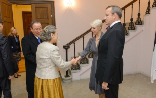 Pidulik õhtusöök ÜRO peasekretäri Ban Ki-moon'i ja tema abikaasa Ban Soon-taek'i auks
