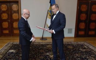 Türgi Vabariigi suursaadik Ahmet Ülker ja presdident Toomas Hendrik Ilves
