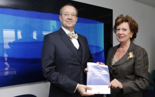 President Toomas Hendrik Ilves ja Euroopa Komisjoni digitaalarengu volinik Neelie Kroes