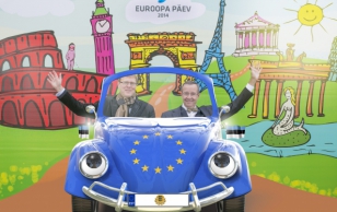 Küll on tore sõit - Eesti 10 aastat Euroopa Liidus ja NATOs. Euroopa Komisjoni Eesti esinduse juht Hannes Rumm ja president Toomas Hendrik Ilves