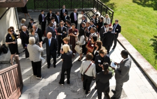 President Toomas Hendrik Ilves kohtus Kadriorus Fletcheri rahvusvaheliste suhete kooli globaalse tipp-professionaalide magistriprogrammi õppuritega, kes viibivad Eestis kahenädalasel õppereisil.