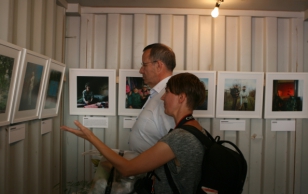 President Toomas Hendrik Ilves külastas New Yorgis fotofestivali Photoville