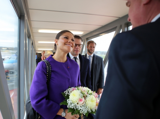 Rootsi kroonprintsess Victoria ja prints Danieli saabumine Tallinna Lennujaama