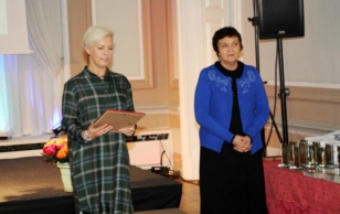 Evelin Ilves ja Tallinna Haridusamet tunnustasid traditsioonilisel tänuüritusel ''Tervis muusikast'' parimaid koolipuhveteid ning lasteaedade ja koolide terviseedendajaid