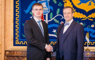 Esimese astme kohtunikuks nimetatud Aleksandr Kondrašov ja president Toomas Hendrik Ilves