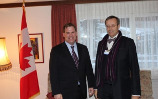 President Toomas Hendrik Ilves koos Kanada välisministri John Bairdiga.