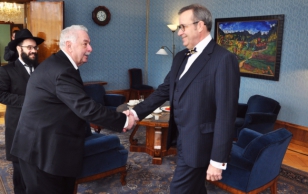 President Ilves met with the Estonian chief rabbi Shmuel Kot and the chairman of the board of the Estonian Jewish Community Boris Oks