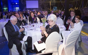 President Toomas Hendrik Ilves võõrustas konverentsi külalisi õhtusöögil Tallinna Lennusadamas.