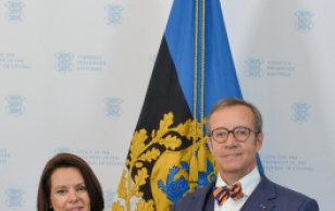 Austria Vabariigi suursaadik Doris Danler ja president Toomas Hendrik Ilves.