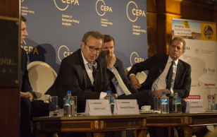 President Toomas Hendrik Ilves osales Euroopa Poliitikaanalüüsi Keskuse (CEPA) konverentsi avapaneelis.