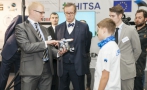 Tallinnas algas Euroopa suurima robotivõistluse tiitlit endale haarav Robotex, kuhu on registreerunud 1422 robotiehitajat 15 riigist ühtekokku 657 robotiga. Lühike ringkäik võistlushallis.