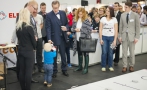Tallinnas algas Euroopa suurima robotivõistluse tiitlit endale haarav Robotex, kuhu on registreerunud 1422 robotiehitajat 15 riigist ühtekokku 657 robotiga. Lühike ringkäik võistlushallis.