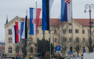 The Estonian flags are out on the streets of Zagreb in honour of the official visit.