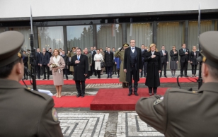Official welcome ceremony in front of the Office of the President of Croatia.