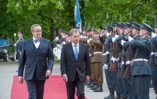 Tervitustseremoonia Soome presidendi riigivisiidi puhul.