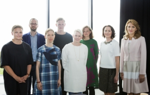 Soome riigipea abikaasa Jenni Haukio ja Ieva Ilves külastasid Eesti Disainikeskust Kultuurikatlas.