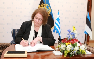 Kreeka Vabariigi suursaadik Maria Karnoutsou.