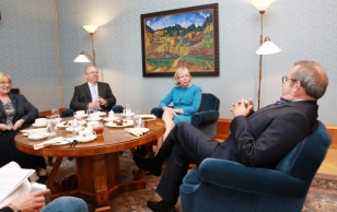Suurbritannia ja Põhja-Iiri Ühendkuningriigi suursaadik Theresa Bubbear ja president Toomas Hendrik Ilves.